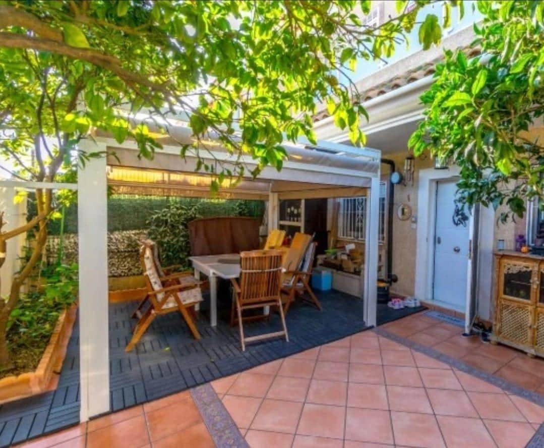 3 soveværelse Semi-Rækkehus til salg i Torrevieja - € 235.000 (Ref: 9153943)