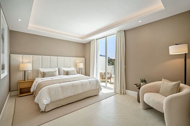 4 sovrum Villa till salu i La Quinta, Benahavís med pool - 1 795 000 € (Ref: 9153945)