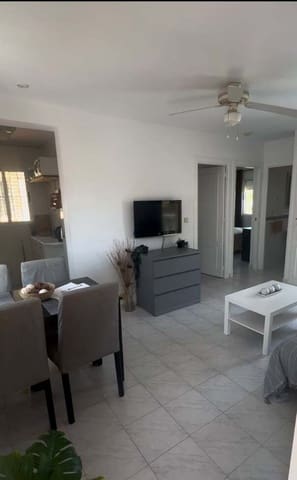 2 soveværelse Penthouse til salg i Parque de las Naciones, Torrevieja med swimmingpool - € 148.000 (Ref: 9153947)