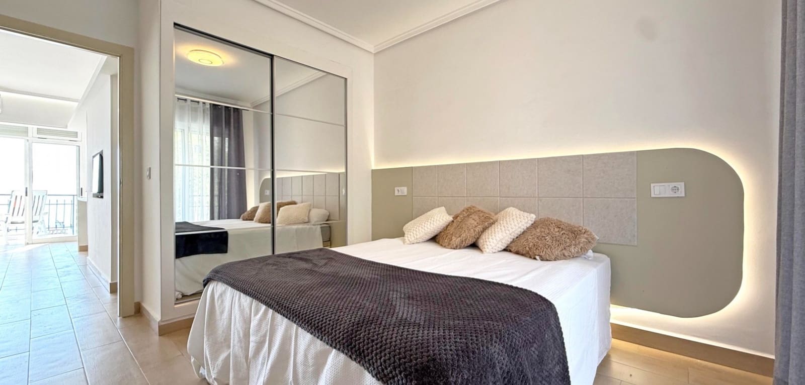 1 bedroom Apartment for sale in Torrevieja with garage - € 199,000 (Ref: 9161004)