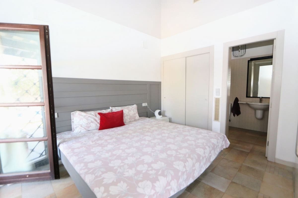 2 Zimmer Villa zu verkaufen in Sucina mit Pool Garage - 265.000 € (Ref: 9161010)