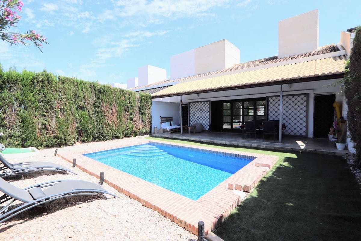 2 Zimmer Villa zu verkaufen in Sucina mit Pool Garage - 265.000 € (Ref: 9161010)
