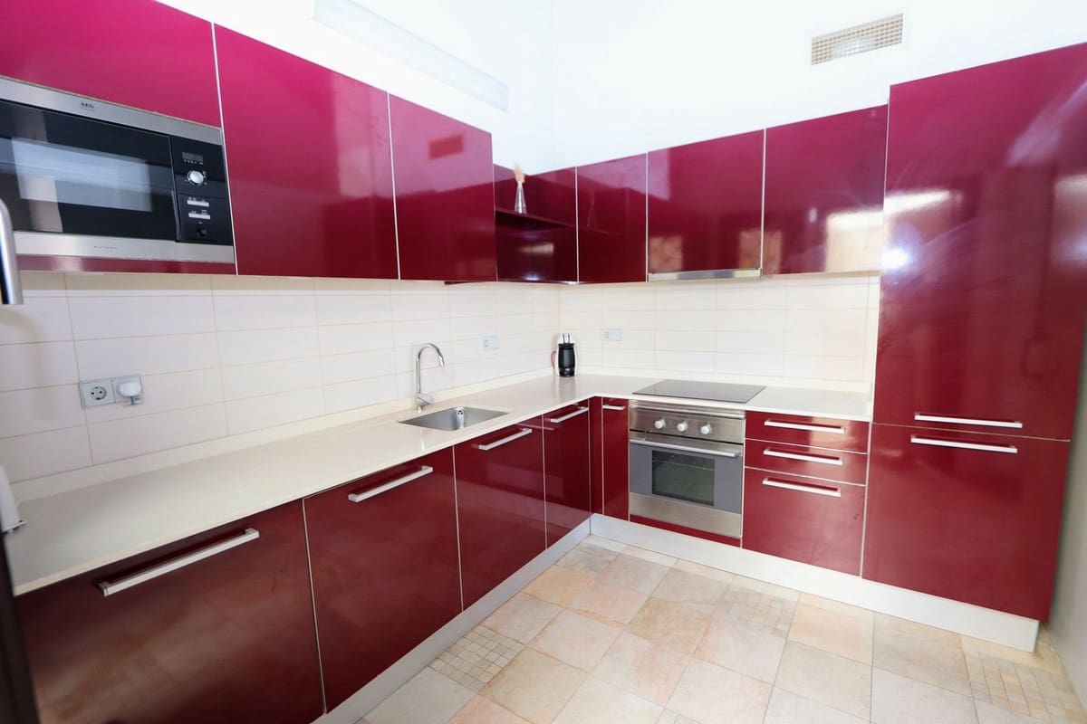 2 Zimmer Villa zu verkaufen in Sucina mit Pool Garage - 265.000 € (Ref: 9161010)