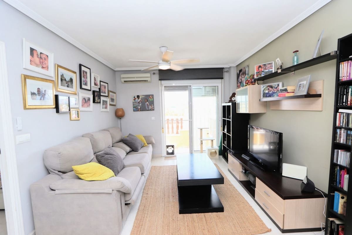 Apartamento de 2 habitaciones en Los Alcázares en venta con piscina - 198.000 € (Ref: 9165774)