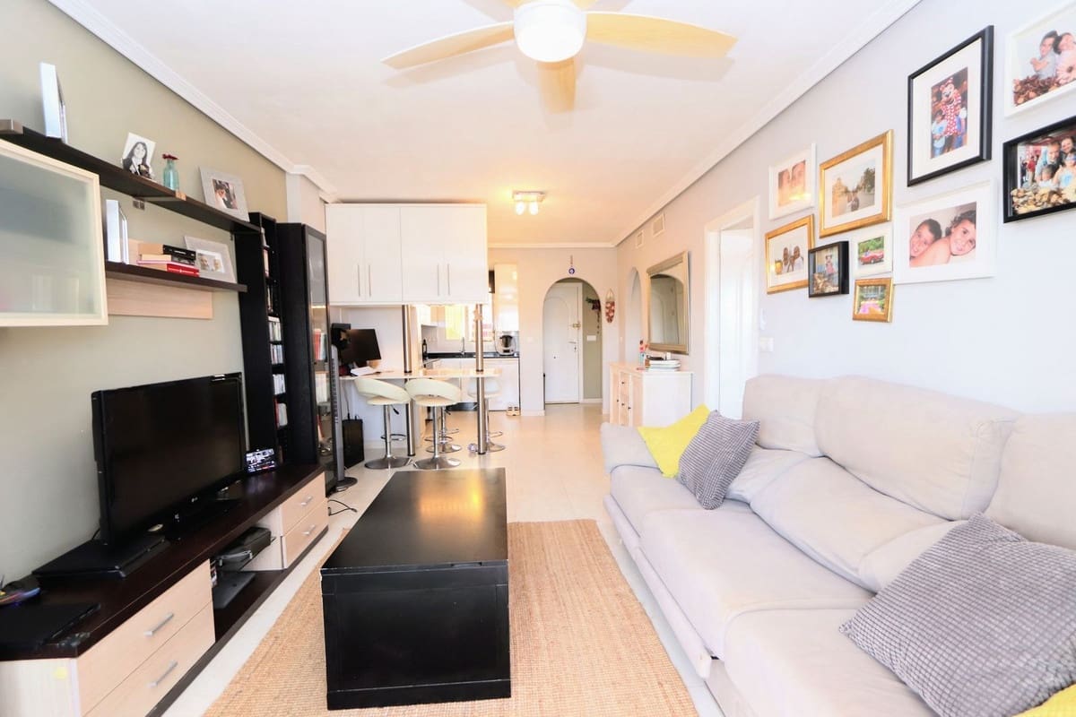 Apartamento de 2 habitaciones en Los Alcázares en venta con piscina - 198.000 € (Ref: 9165774)