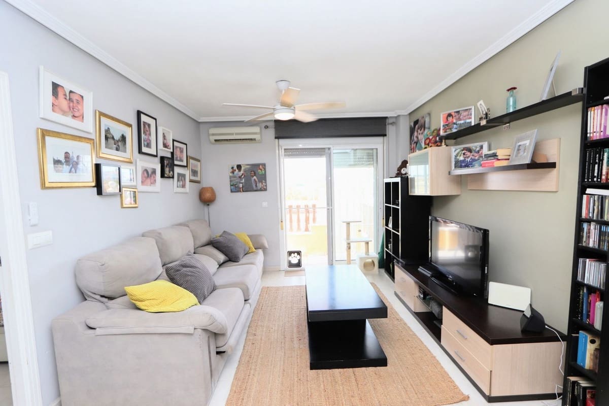 2 sypialnia Apartament na sprzedaż w Los Alcazares z basenem - 195 000 € (Ref: 9165774)