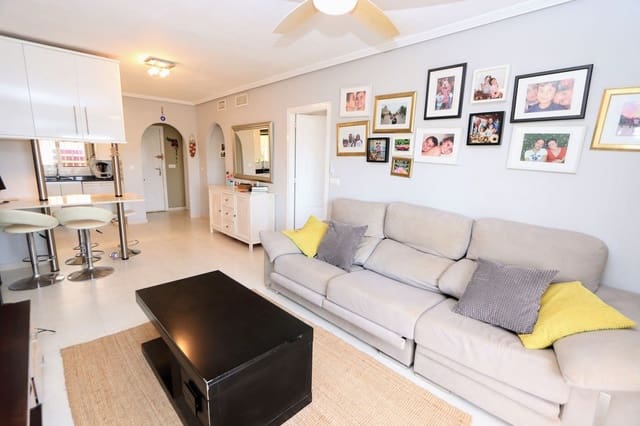2 sovrum Lägenhet till salu i Los Alcázares med pool - 195 000 € (Ref: 9165774)