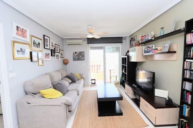 2 sovrum Lägenhet till salu i Los Alcázares med pool - 195 000 € (Ref: 9165774)