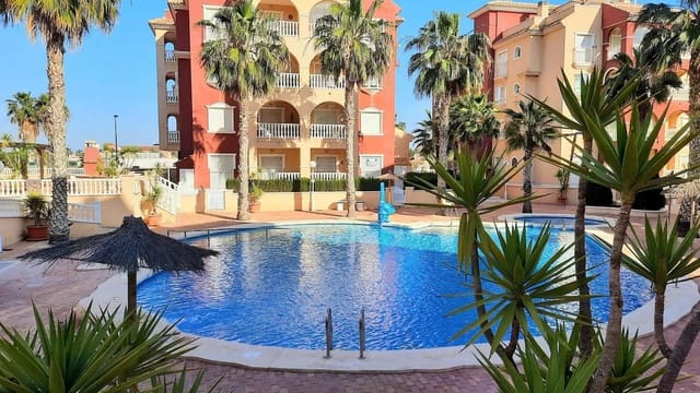 2 sovrum Lägenhet till salu i Los Alcázares med pool - 195 000 € (Ref: 9165774)