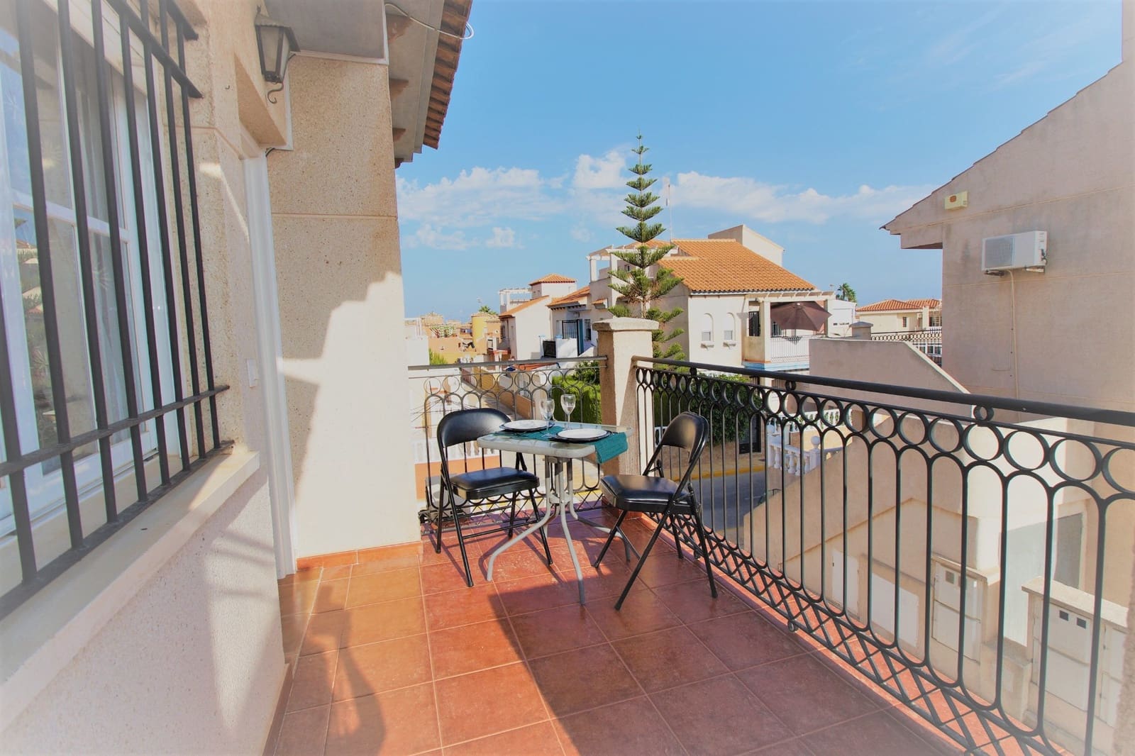 2 soveværelse Bungalow til salg i Orihuela Costa med swimmingpool - € 149.000 (Ref: 9165786)