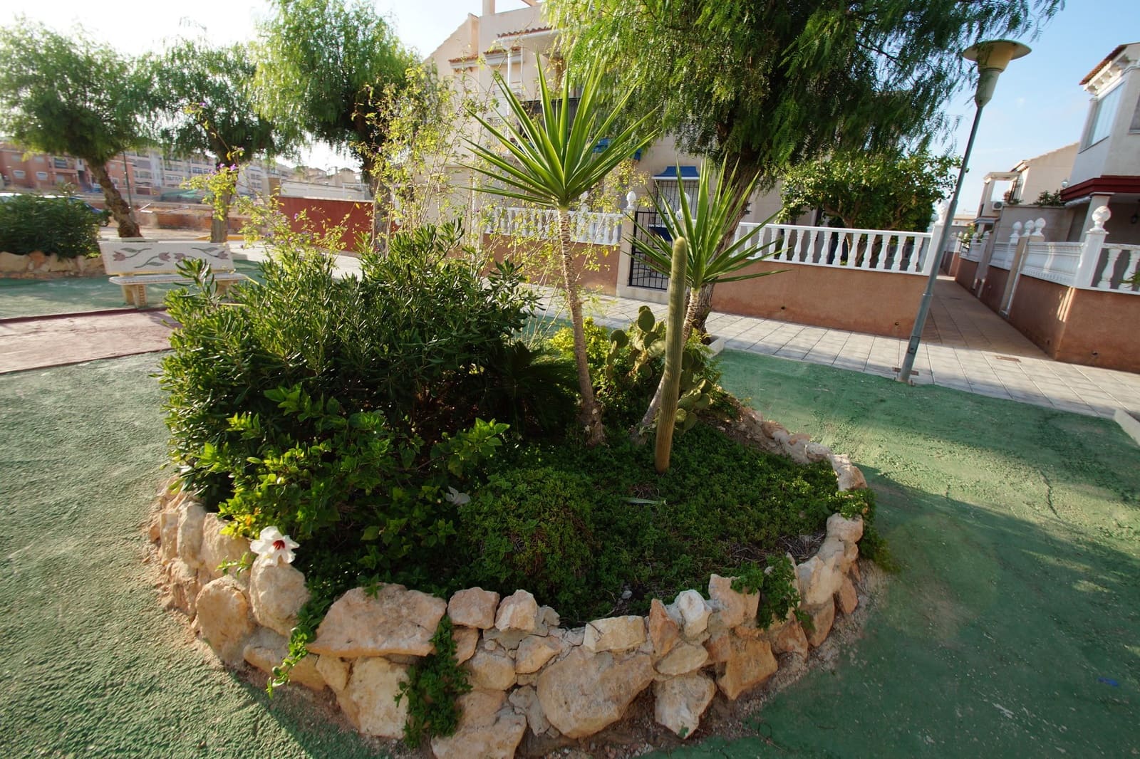 2 soveværelse Bungalow til salg i Orihuela Costa med swimmingpool - € 149.000 (Ref: 9165786)