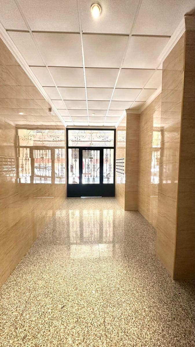 1 makuuhuone Kattohuoneisto myytävänä paikassa Torrevieja - 189 900 € (Ref: 9165788)