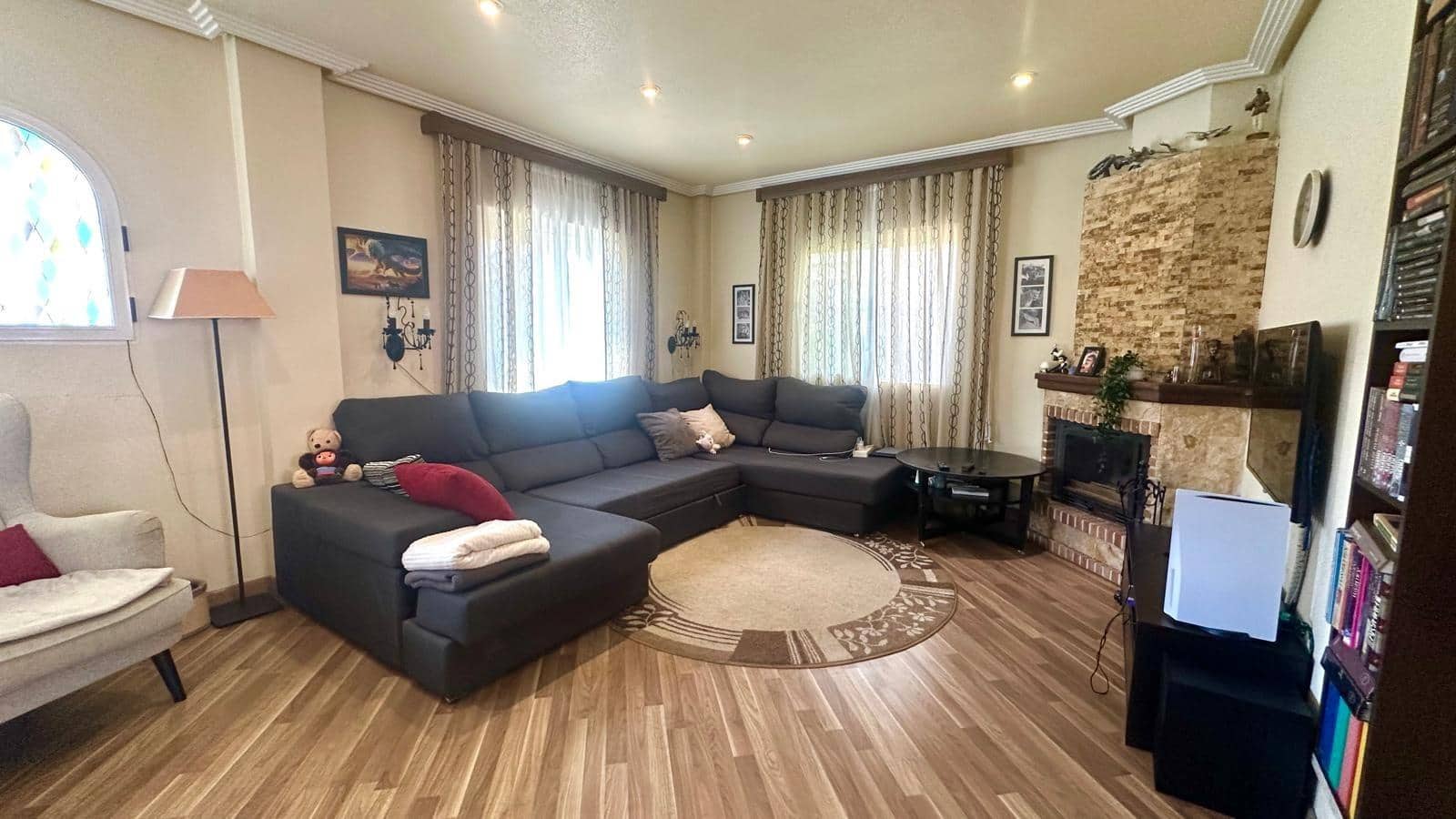 3 soverom Hus til salgs i Orihuela med svømmebasseng - € 334 000 (Ref: 9166939)