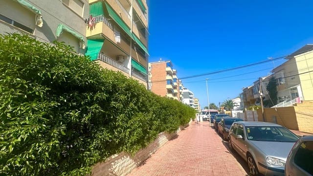 3 chambre Appartement à vendre à Punta Prima, Torrevieja avec piscine - 199 900 € (Ref: 9166940)