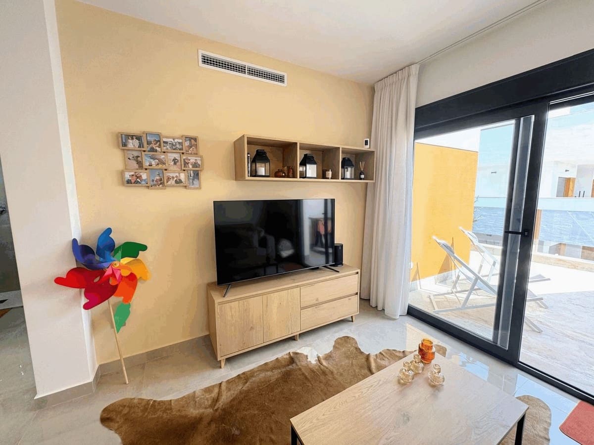 2 quarto Apartamento para venda em Pilar de la Horadada com piscina garagem - 330 000 € (Ref: 9171424)