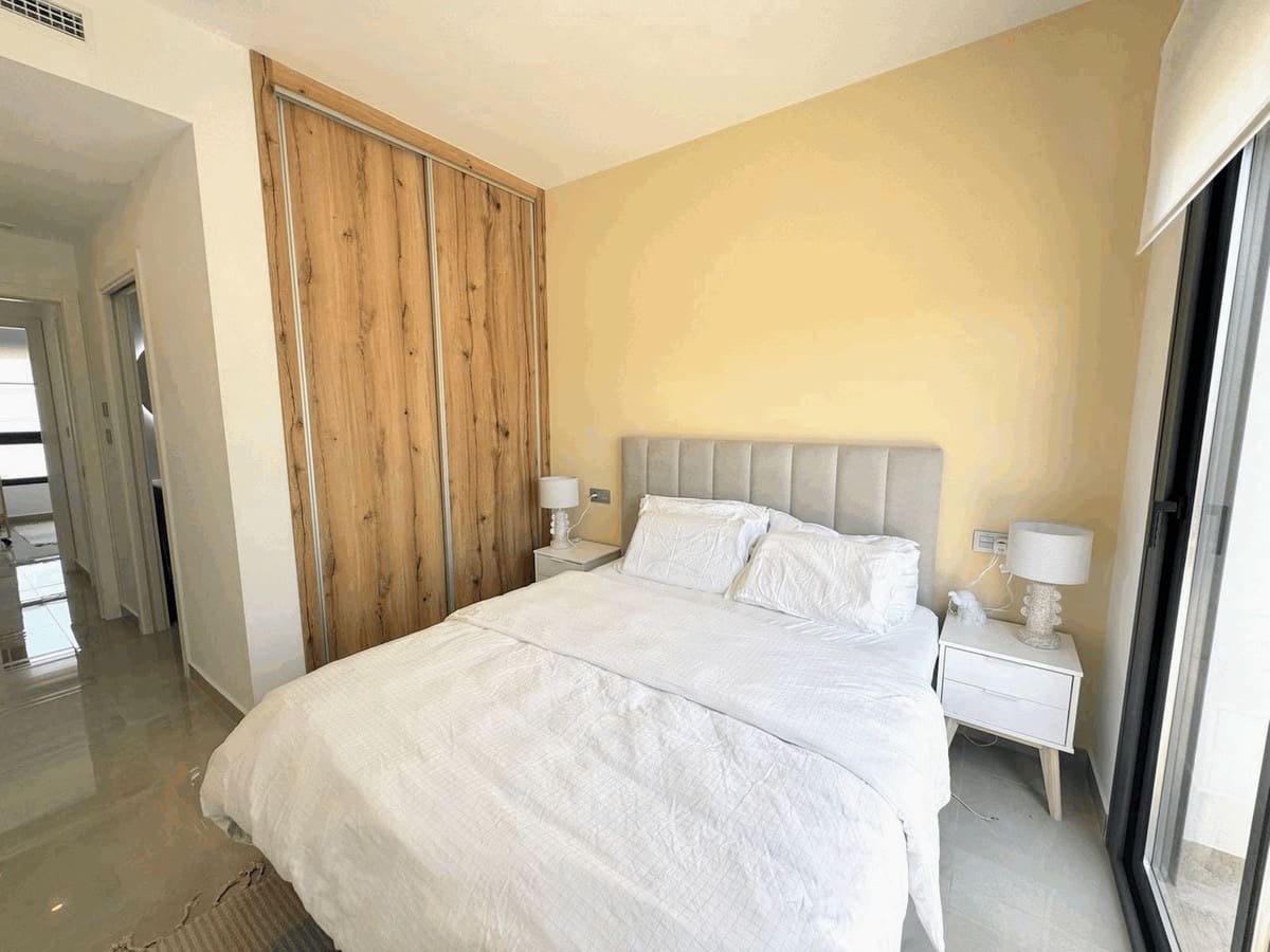 2 quarto Apartamento para venda em Pilar de la Horadada com piscina garagem - 330 000 € (Ref: 9171424)