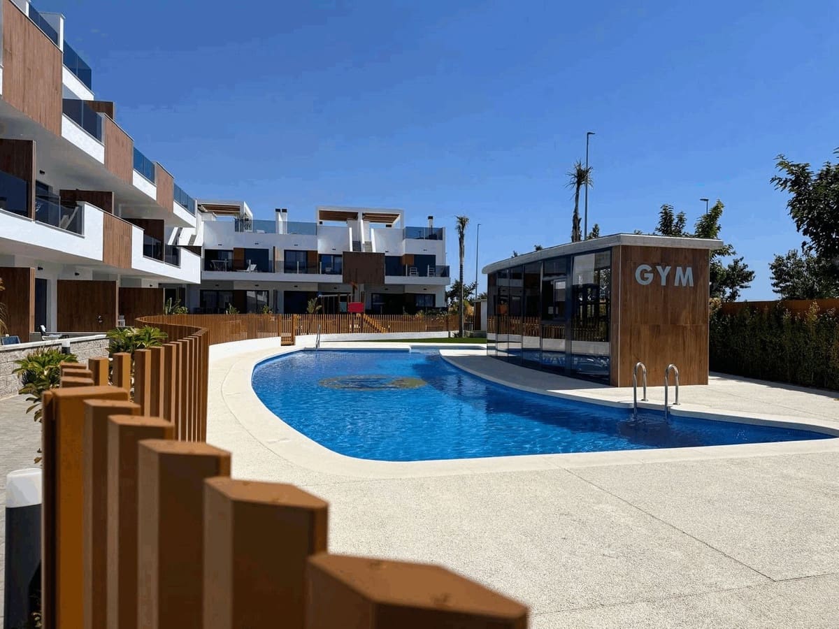 2 quarto Apartamento para venda em Pilar de la Horadada com piscina garagem - 330 000 € (Ref: 9171424)