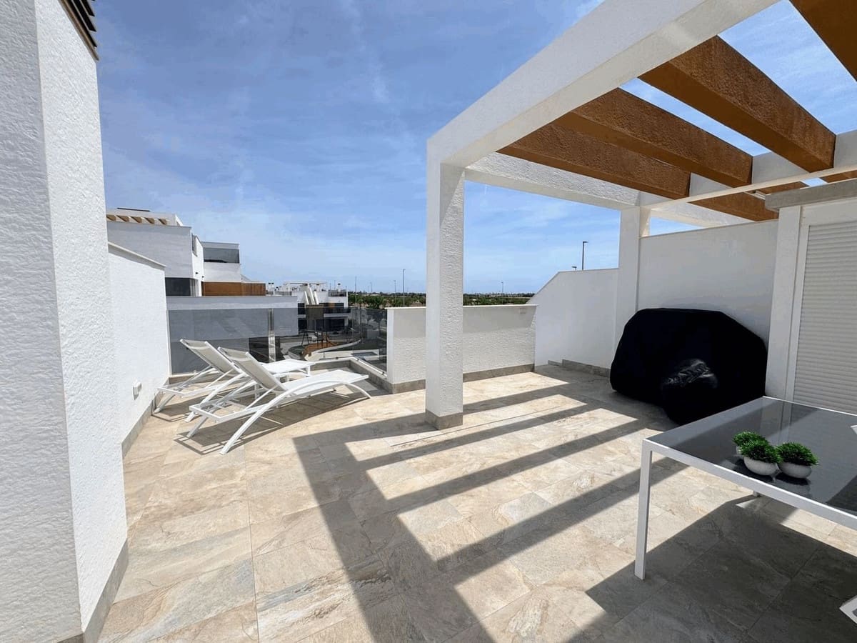 Apartamento de 2 habitaciones en Pilar de la Horadada en venta con piscina garaje - 330.000 € (Ref: 9171424)