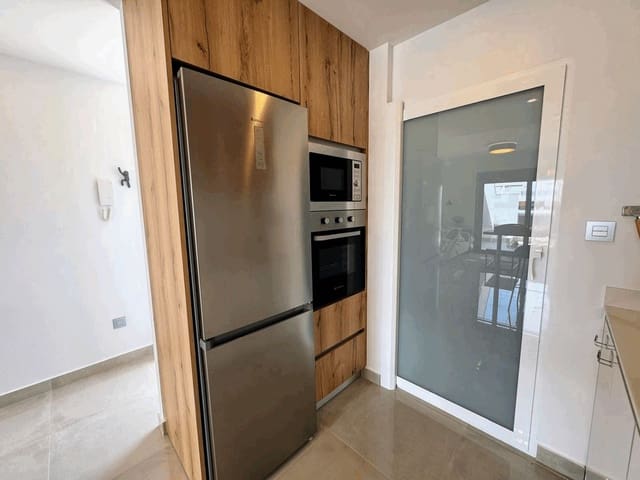2 soverom Leilighet til salgs i Pilar de la Horadada med svømmebasseng garasje - € 330 000 (Ref: 9171424)