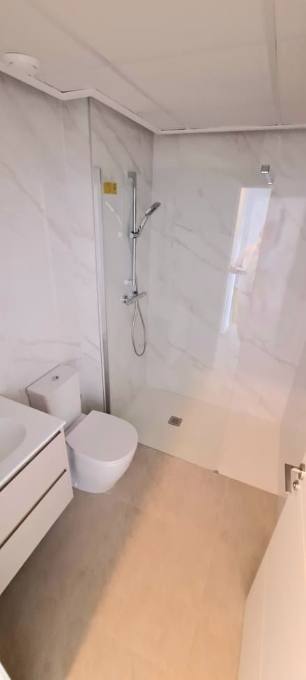 2 soverom Leilighet til salgs i Orihuela med svømmebasseng garasje - € 415 000 (Ref: 9171429)