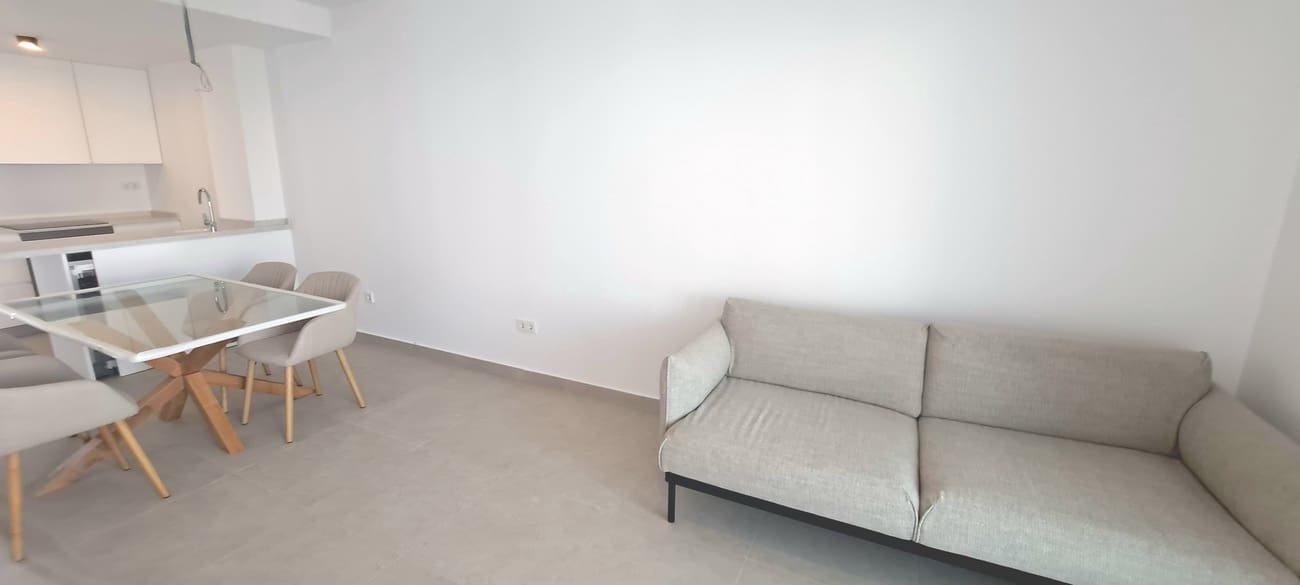 2 soverom Leilighet til salgs i Orihuela med svømmebasseng garasje - € 415 000 (Ref: 9171429)