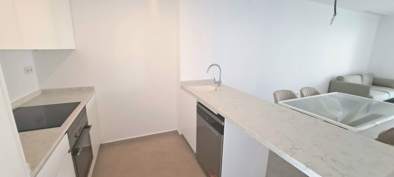 2 soverom Leilighet til salgs i Orihuela med svømmebasseng garasje - € 415 000 (Ref: 9171429)