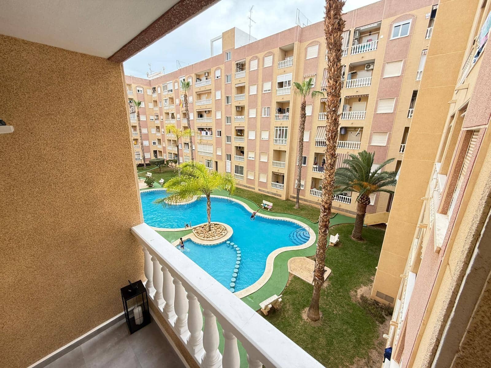 2 soveværelse Lejlighed til salg i Torrevieja - € 169.000 (Ref: 9173460)
