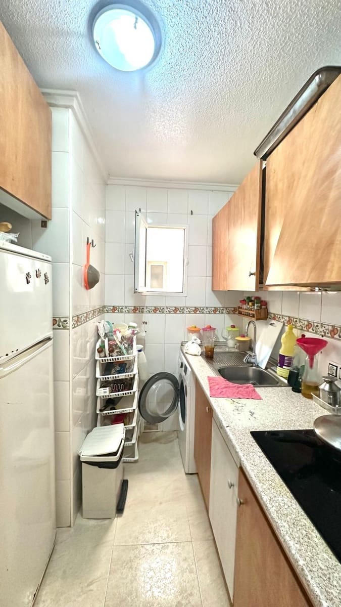 2 Zimmer Apartment zu verkaufen in Torrevieja mit Pool - 139.900 € (Ref: 9173464)