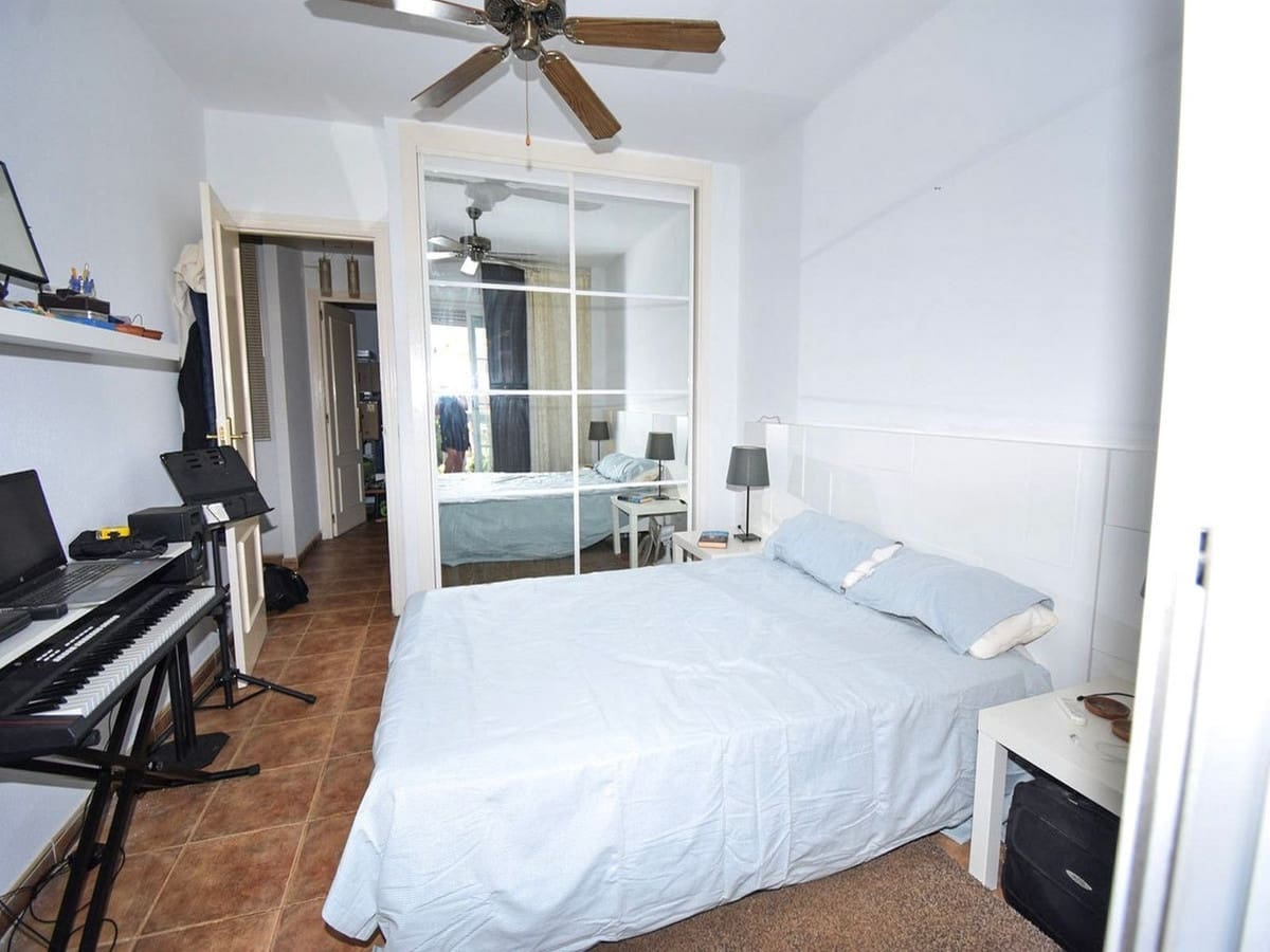 2 soverom Leilighet til salgs i Fuengirola med svømmebasseng garasje - € 249 950 (Ref: 9176453)