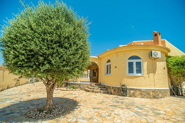 3 quarto Moradia para venda em El Chaparral, Torrevieja com piscina - 535 000 € (Ref: 9176463)