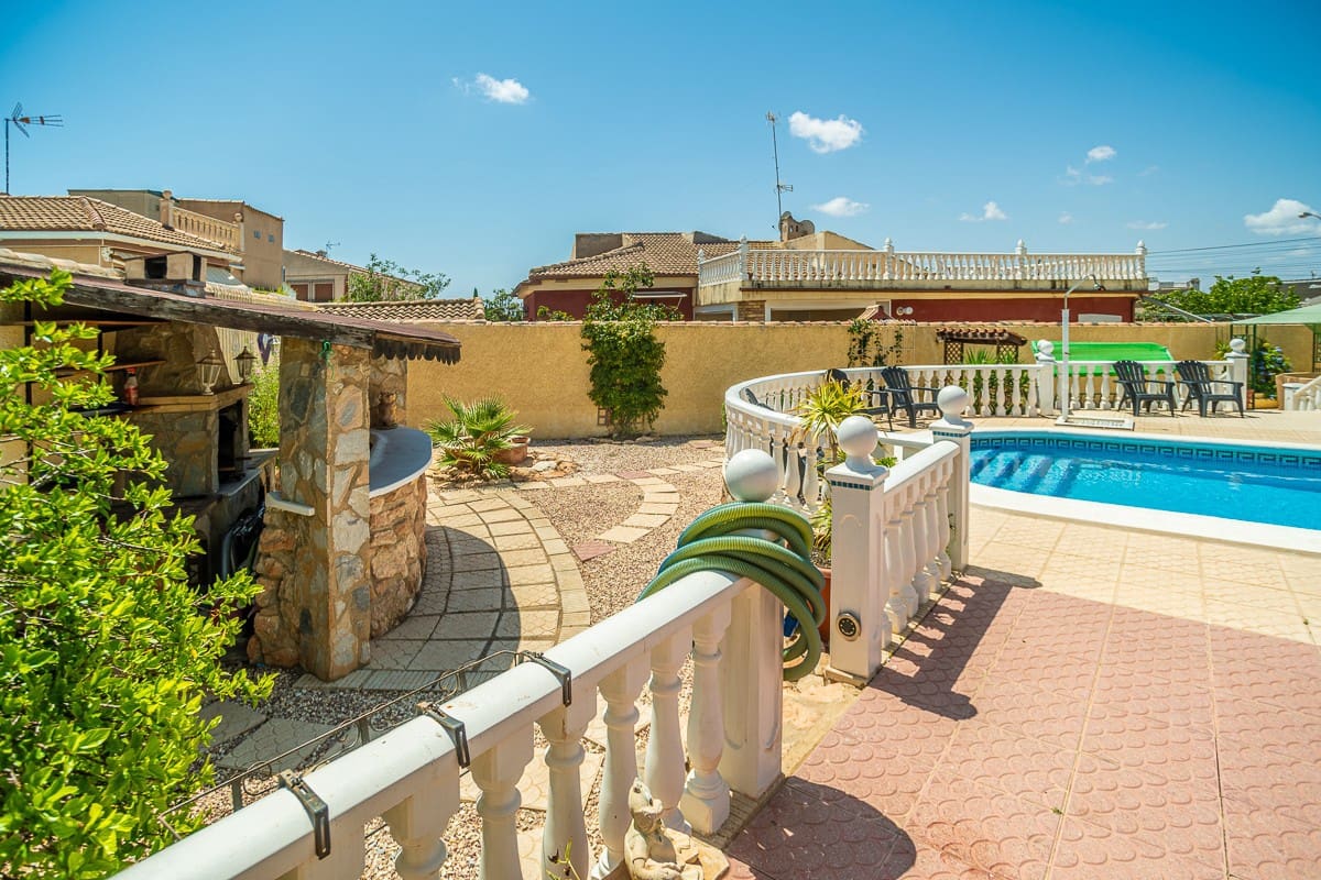 3 quarto Moradia para venda em Torrevieja com piscina - 535 000 € (Ref: 9176463)