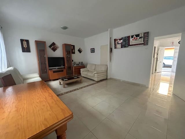 4 soveværelse Byhus til salg i Centro, Los Alcázares - € 155.999 (Ref: 9177298)
