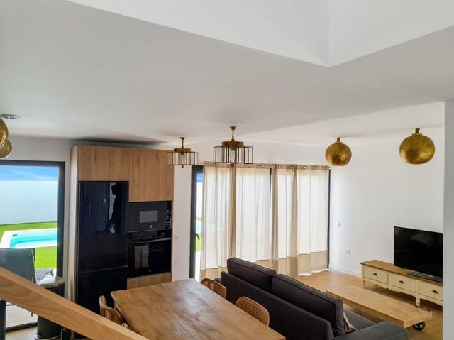 3 bedroom Semi-detached Villa for sale in Villaverde, La Oliva with pool garage - € 465,000 (Ref: 9178148)