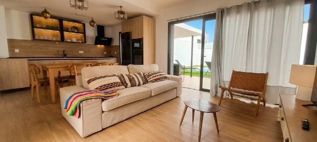 3 bedroom Semi-detached Villa for sale in Villaverde, La Oliva with pool garage - € 465,000 (Ref: 9178148)