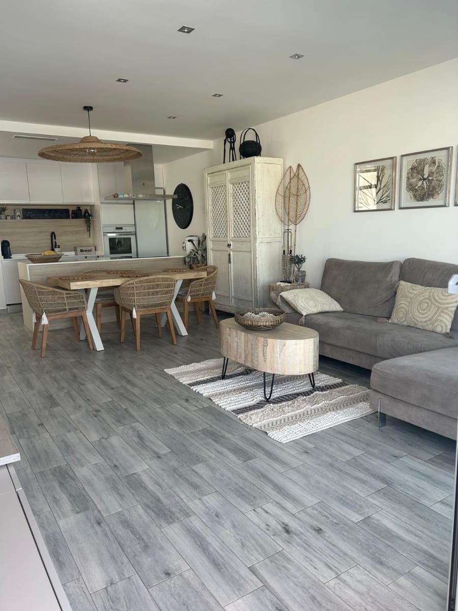 3 soveværelse Villa til salg i Daya Vieja med swimmingpool - € 399.999 (Ref: 9180994)