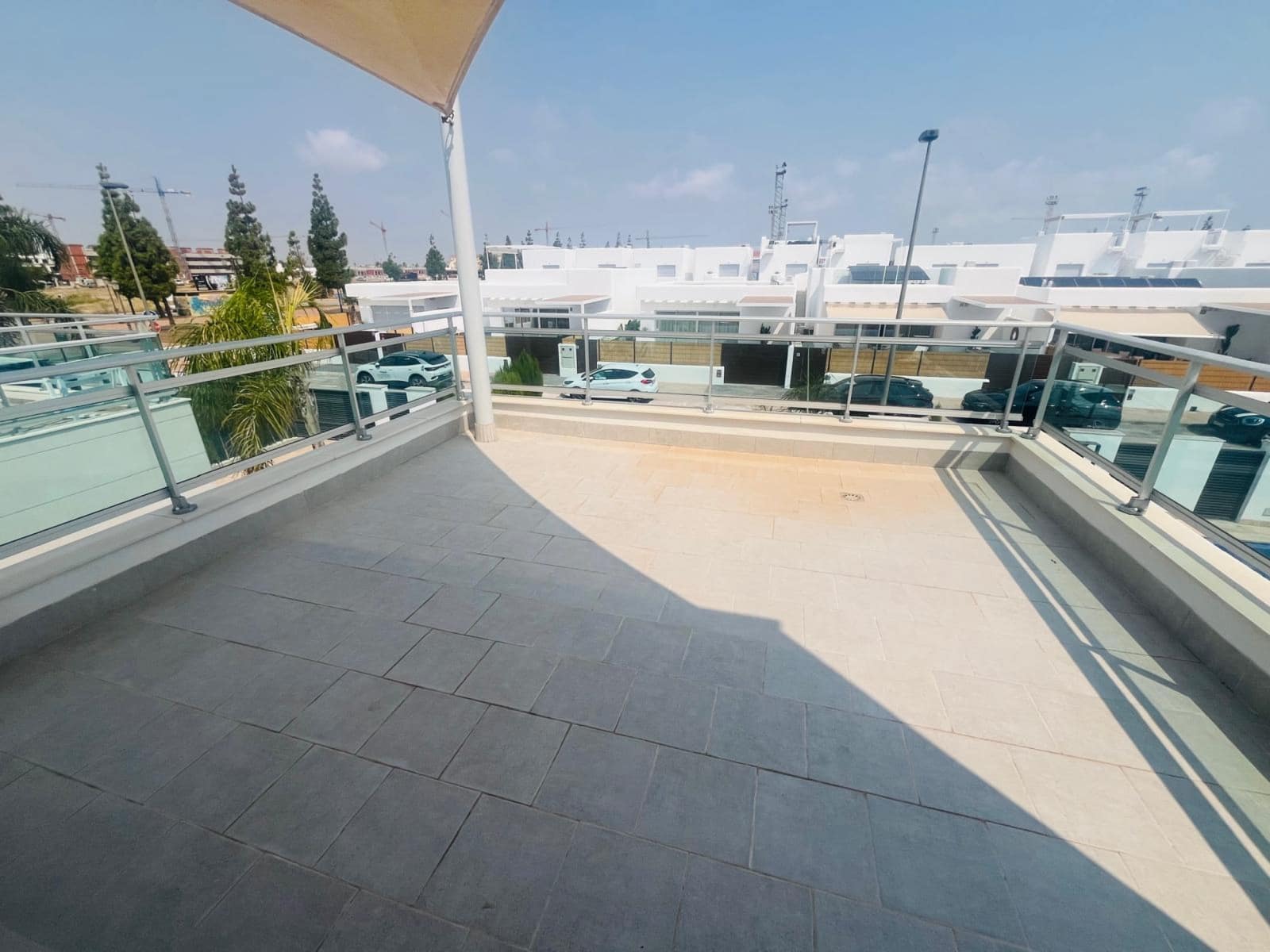 3 quarto Moradia para venda em Los Alcazares com piscina garagem - 375 900 € (Ref: 9188452)