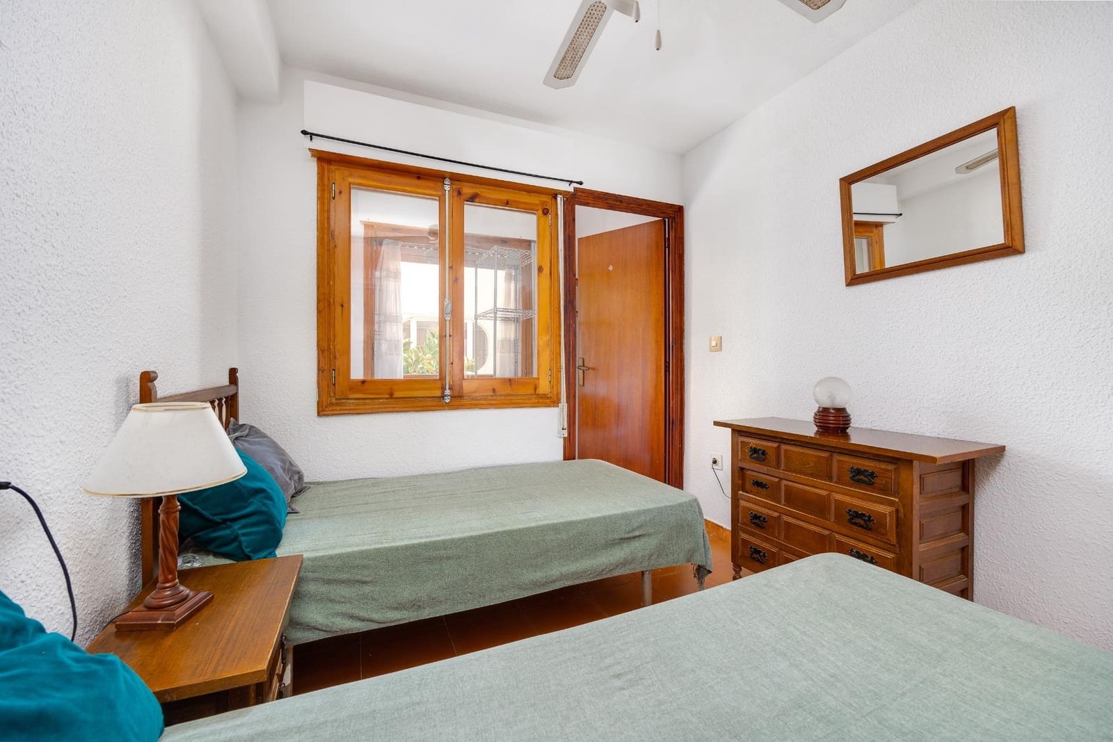 Apartamento de 2 habitaciones en Torrevieja en venta - 147.969 € (Ref: 9188457)