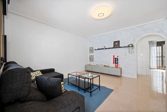 3 soveværelse Byhus til salg i San Miguel de Salinas med swimmingpool garage - € 229.000 (Ref: 9188466)