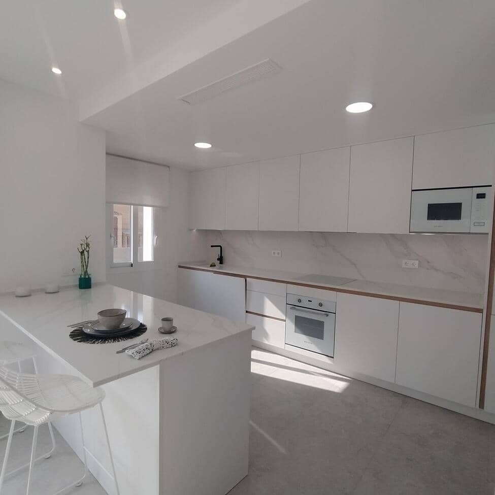 3 soveværelse Lejlighed til salg i Torrevieja med swimmingpool - € 349.900 (Ref: 9191056)