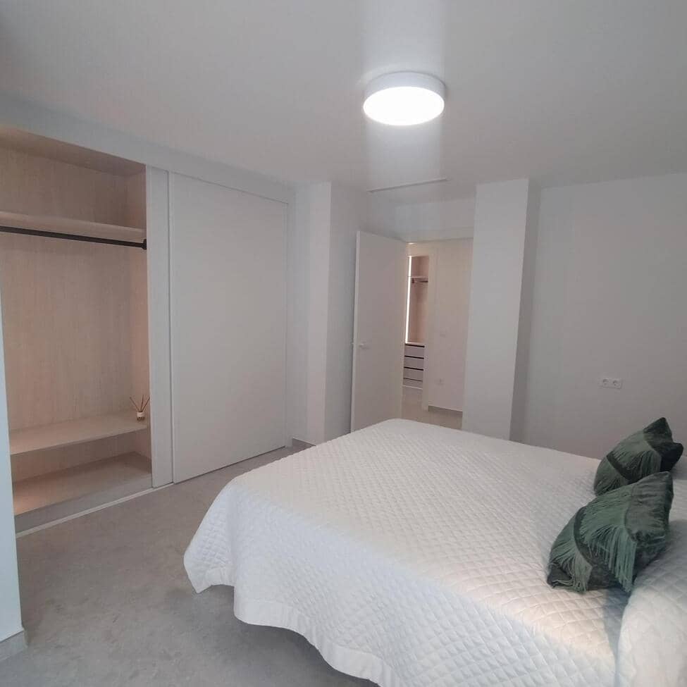 3 soveværelse Lejlighed til salg i Torrevieja med swimmingpool - € 349.900 (Ref: 9191056)