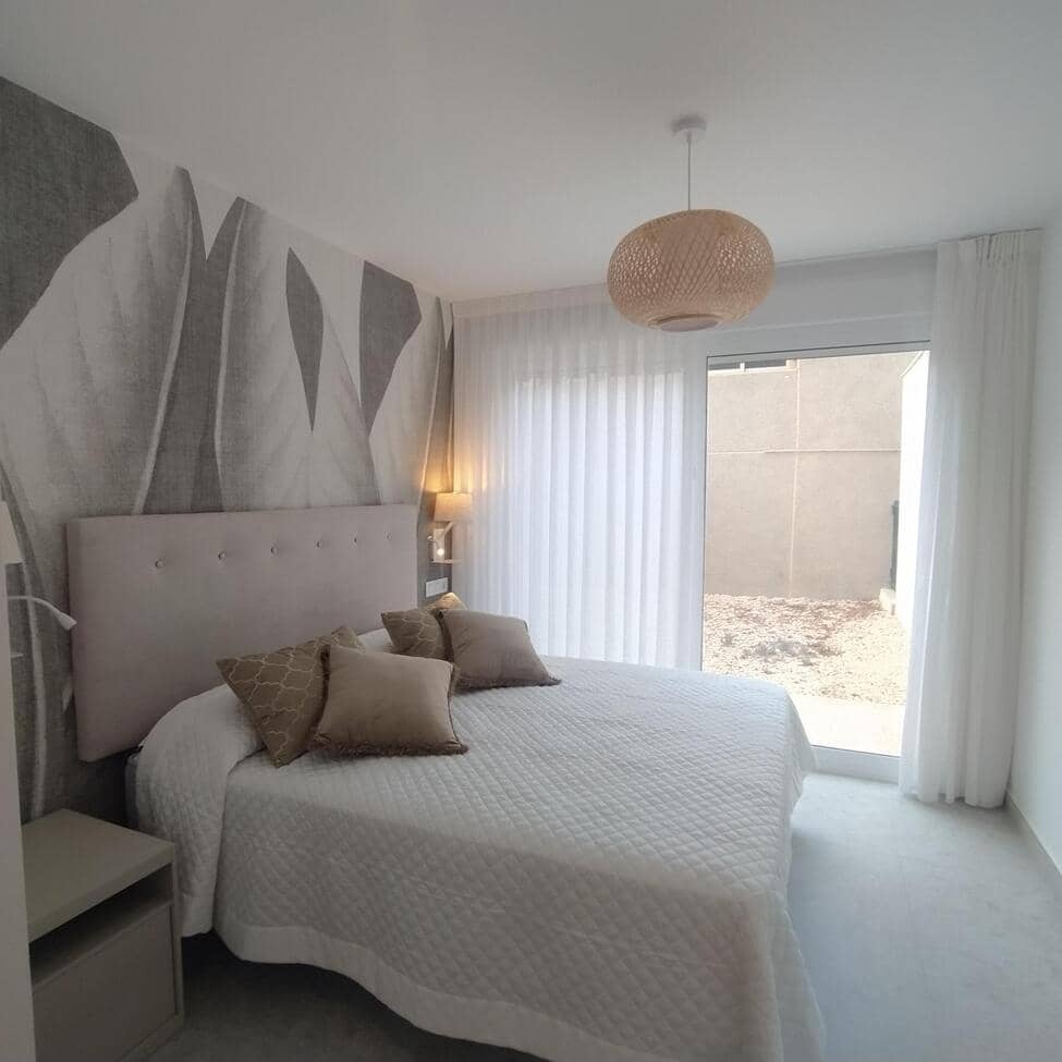 3 soveværelse Lejlighed til salg i Torrevieja med swimmingpool - € 349.900 (Ref: 9191056)