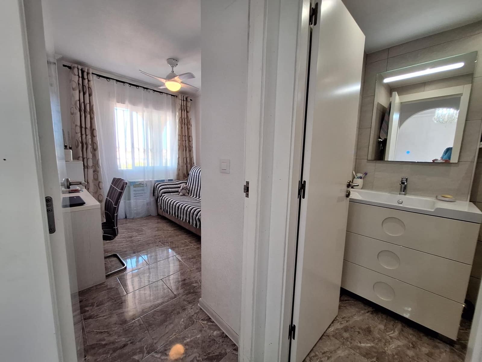 2 soveværelse Lejlighed til salg i Orihuela Costa med swimmingpool - € 198.000 (Ref: 9193812)