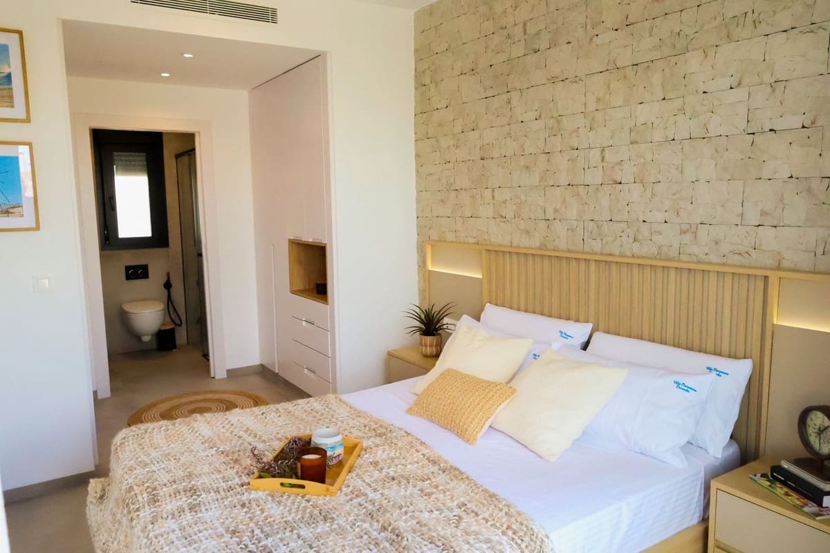 3 makuuhuone Huvila myytävänä paikassa Santiago de la Ribera mukana uima-altaan 
autotalli - 715 000 € (Ref: 9195548)