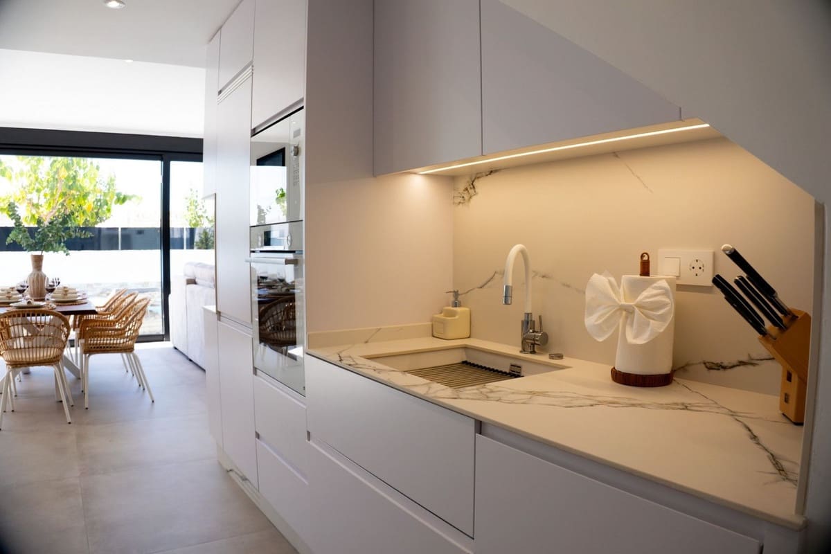 Chalet de 3 habitaciones en Santiago de la Ribera en venta con piscina garaje - 685.000 € (Ref: 9195548)