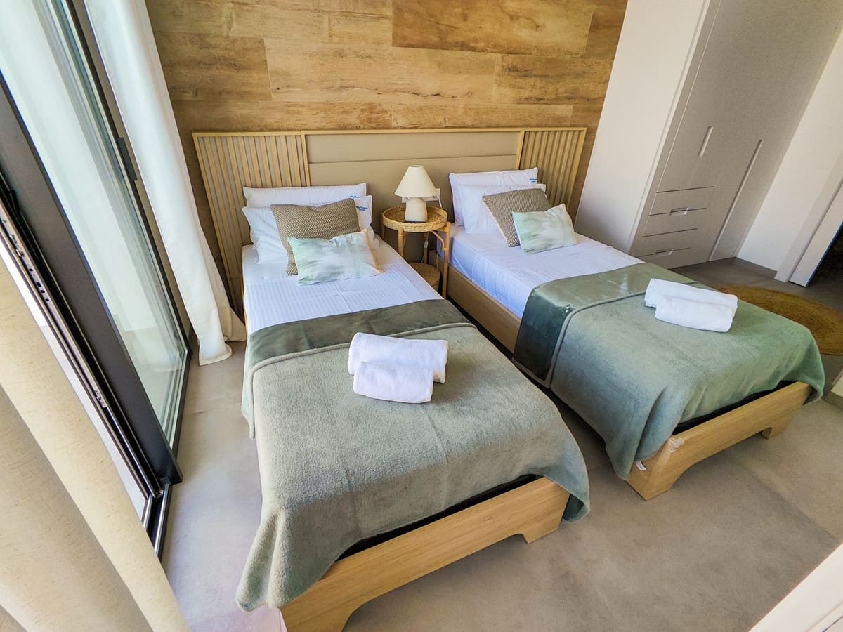 Chalet de 3 habitaciones en Santiago de la Ribera en venta con piscina garaje - 685.000 € (Ref: 9195548)