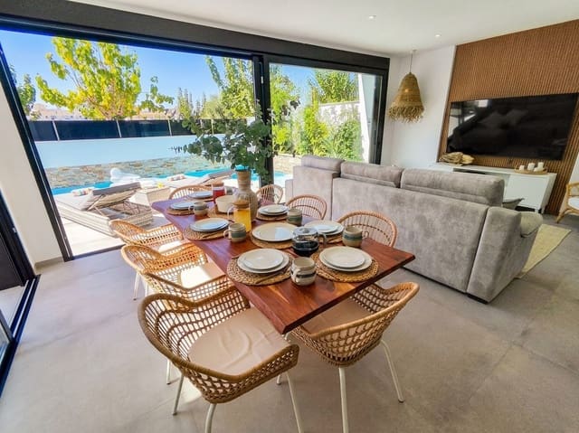 3 quarto Moradia para venda em Santiago de la Ribera, San Javier com piscina garagem - 670 000 € (Ref: 9195548)