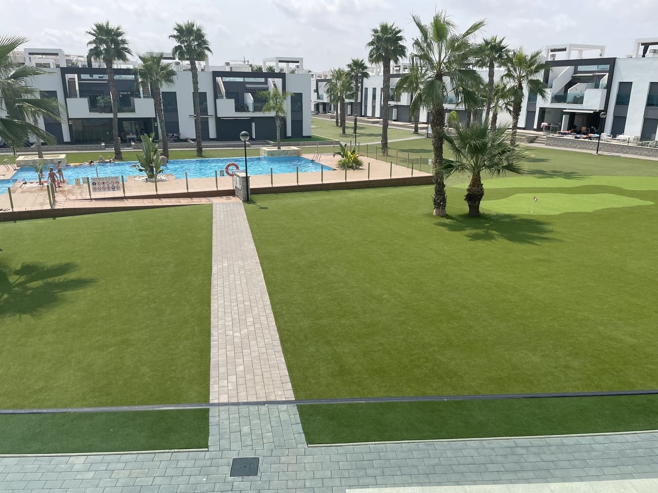 2 soveværelse Lejlighed til salg i Guardamar del Segura med swimmingpool garage - € 234.900 (Ref: 9200987)