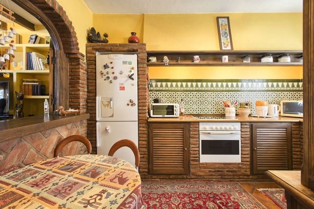 3 chambre Maison de Ville à vendre à Benahavís pueblo, Benahavís - 375 000 € (Ref: 9200996)