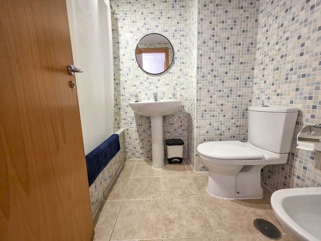 2 makuuhuone Huoneisto myytävänä paikassa Bahia de Casares, Casares - 265 000 € (Ref: 9202447)