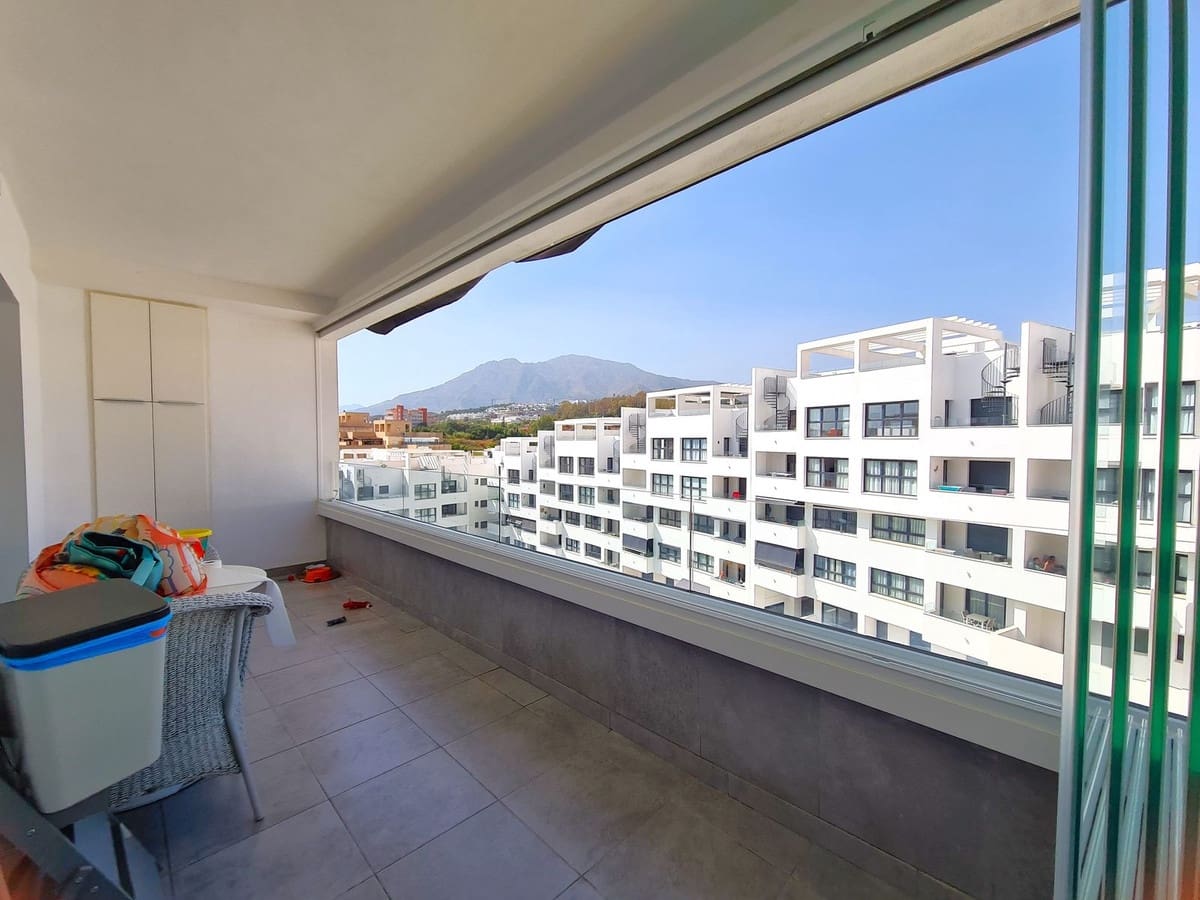3 bedroom Apartment for sale in Estepona - € 490,000 (Ref: 9202448)